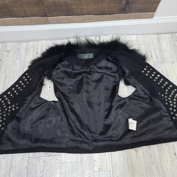 TOV Holy G Inc vest - Picture 16 of 17